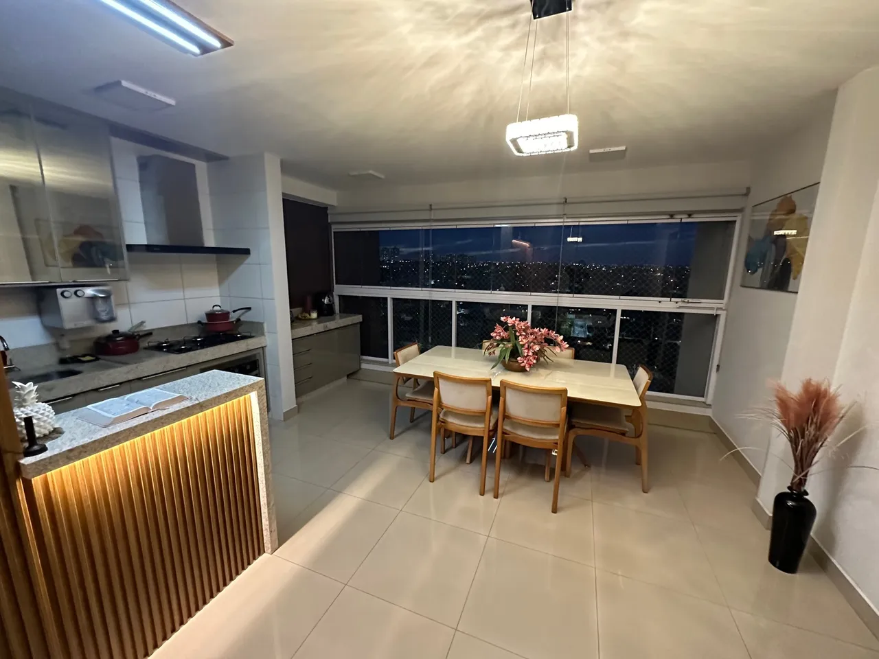 APARTAMENTO MOBÍLIA COMPLETA