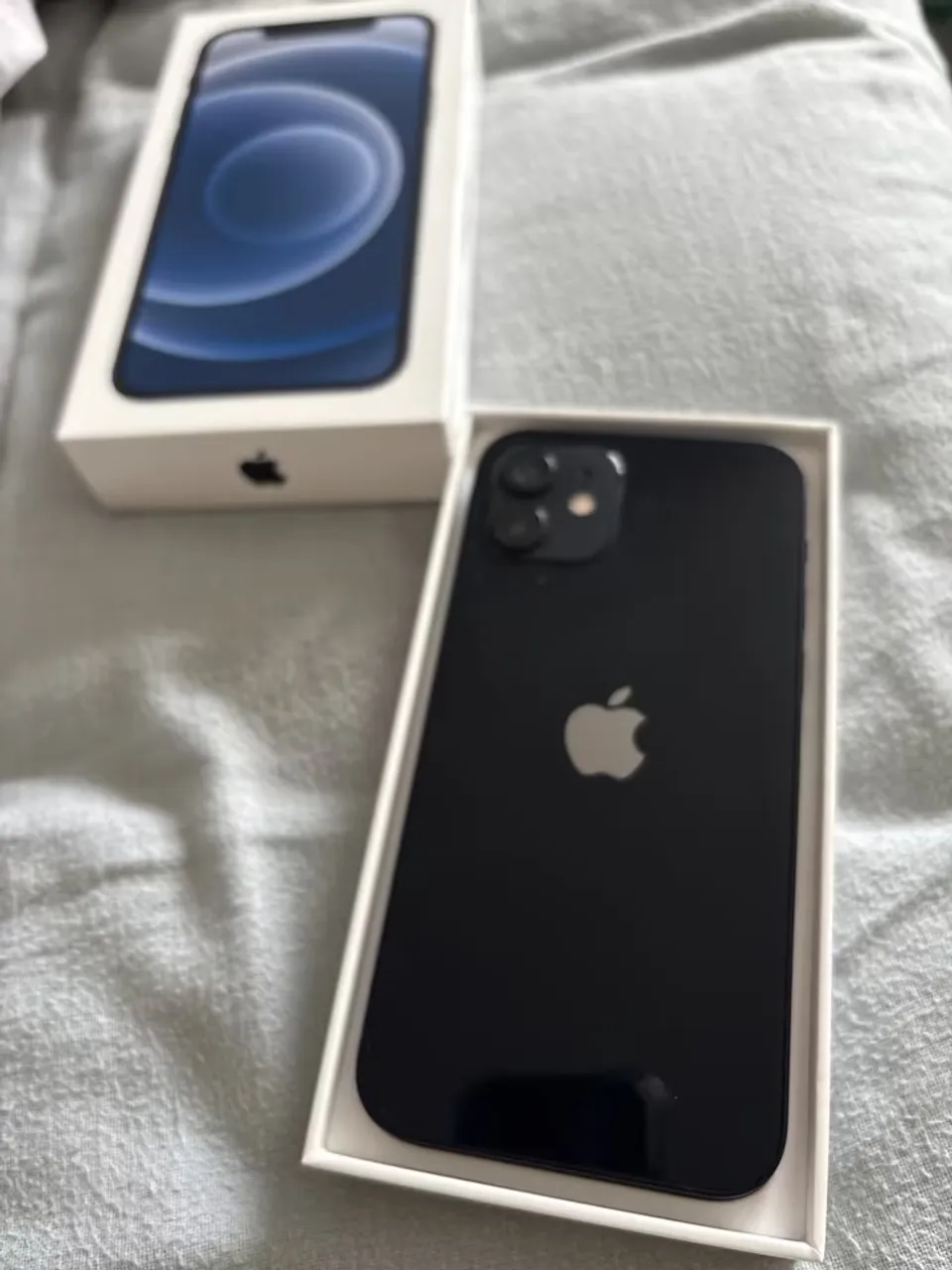 iPhone 12 todo original excelente