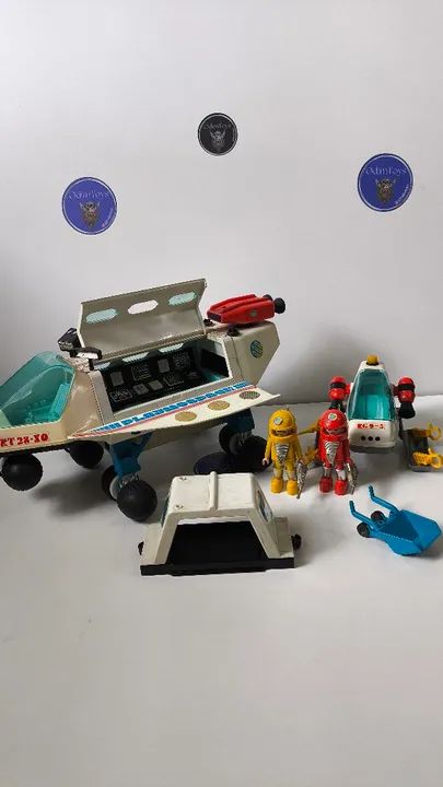 Conjunto Playmobil aeronave e astronautas 