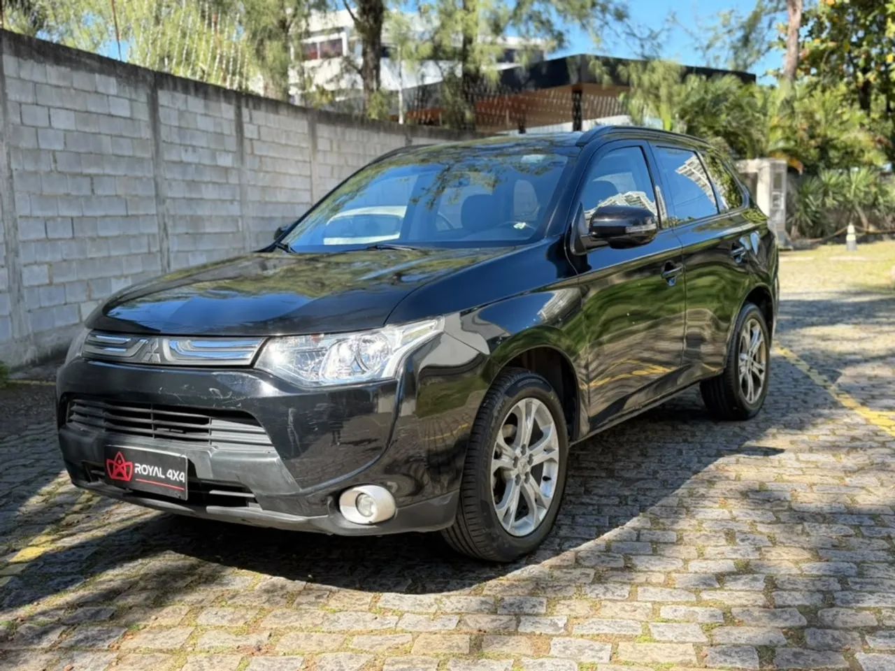 Mitsubishi Outlander 2015