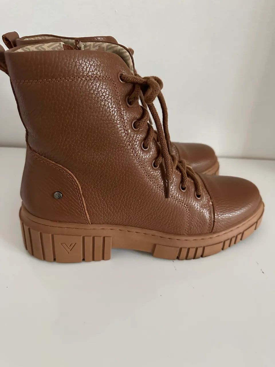 Bota em couro Legitimo seminova n 37 - Foto 5