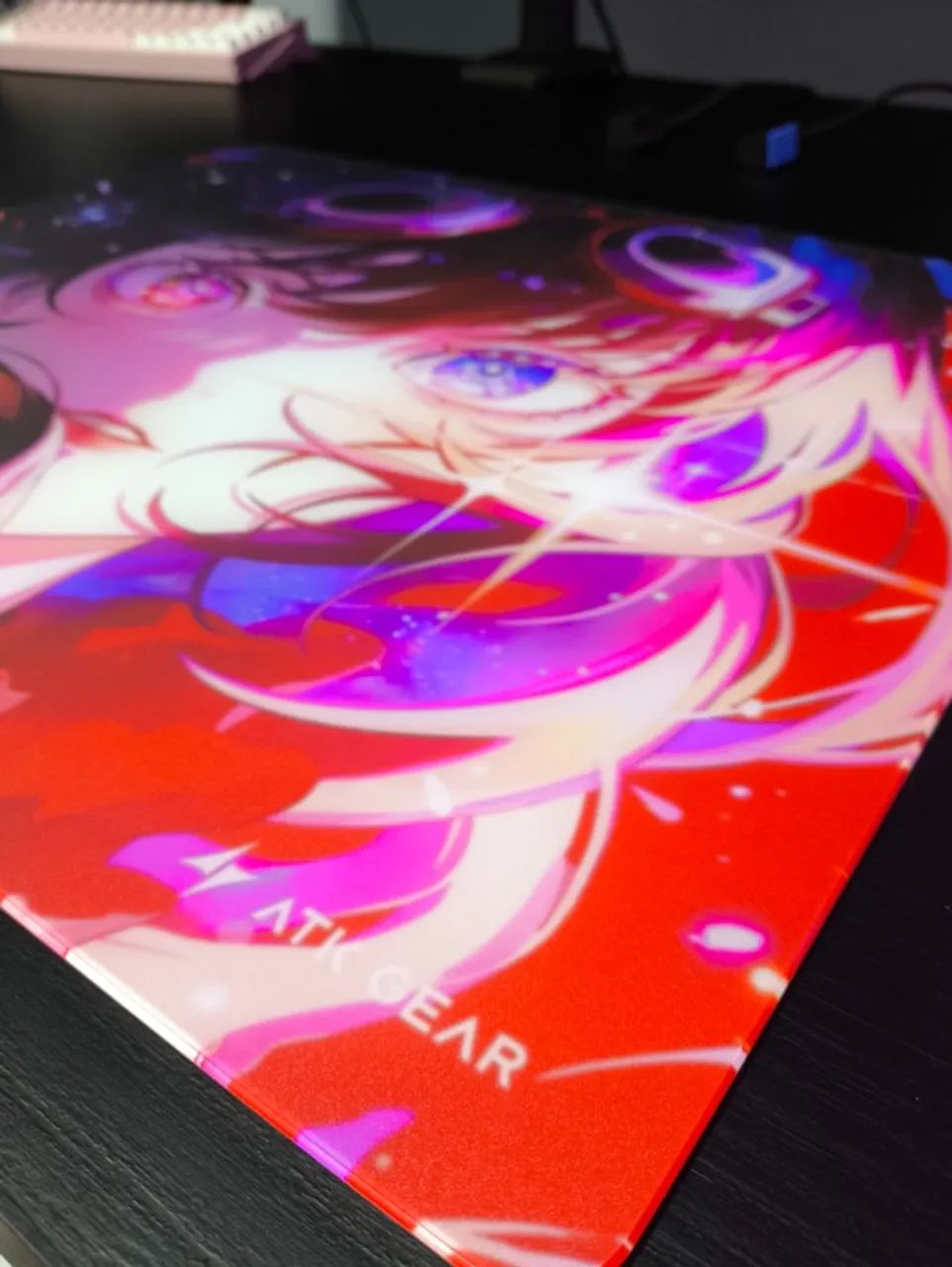 ATK Glass Mouse Pad - Crimson Limited Edition - Periféricos e ATK Glass Mouse Pad - Crimson Limited Edition - Periféricos e