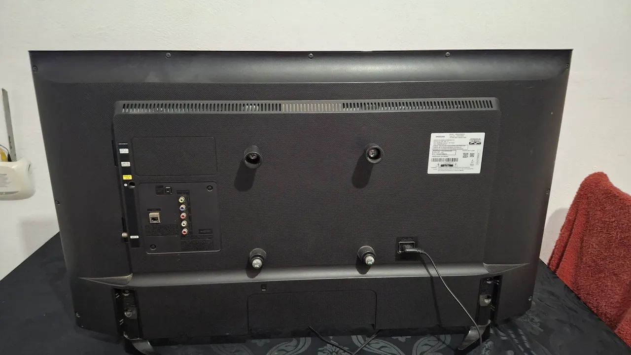 TV com mancha preta - Foto 2