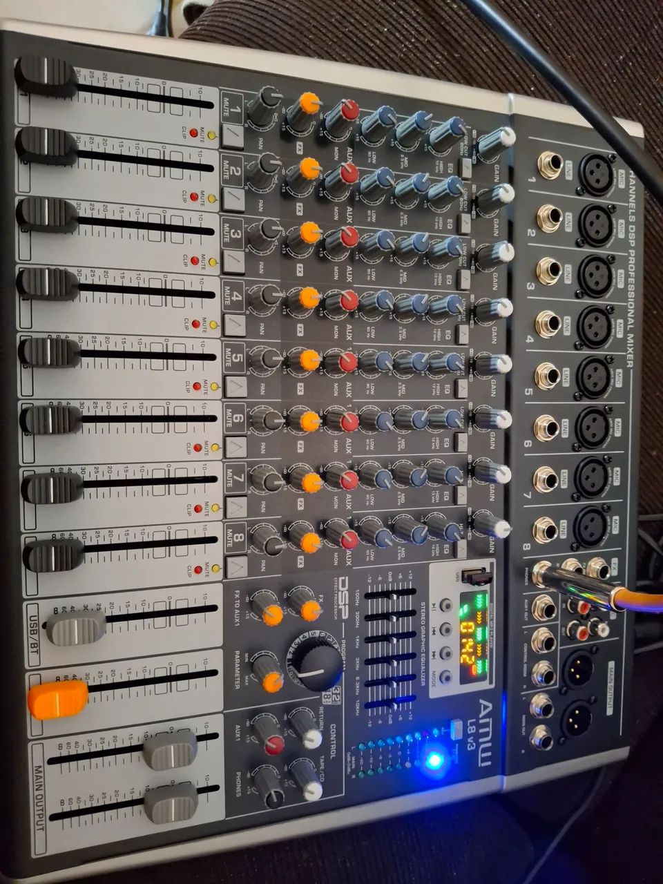 Mesa de som Amw l8 Es com Reverb  - Foto 2