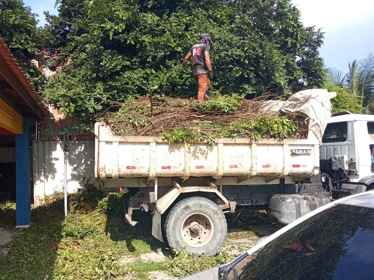 Retirada de Entulho Aluguel de caixa estacionária 