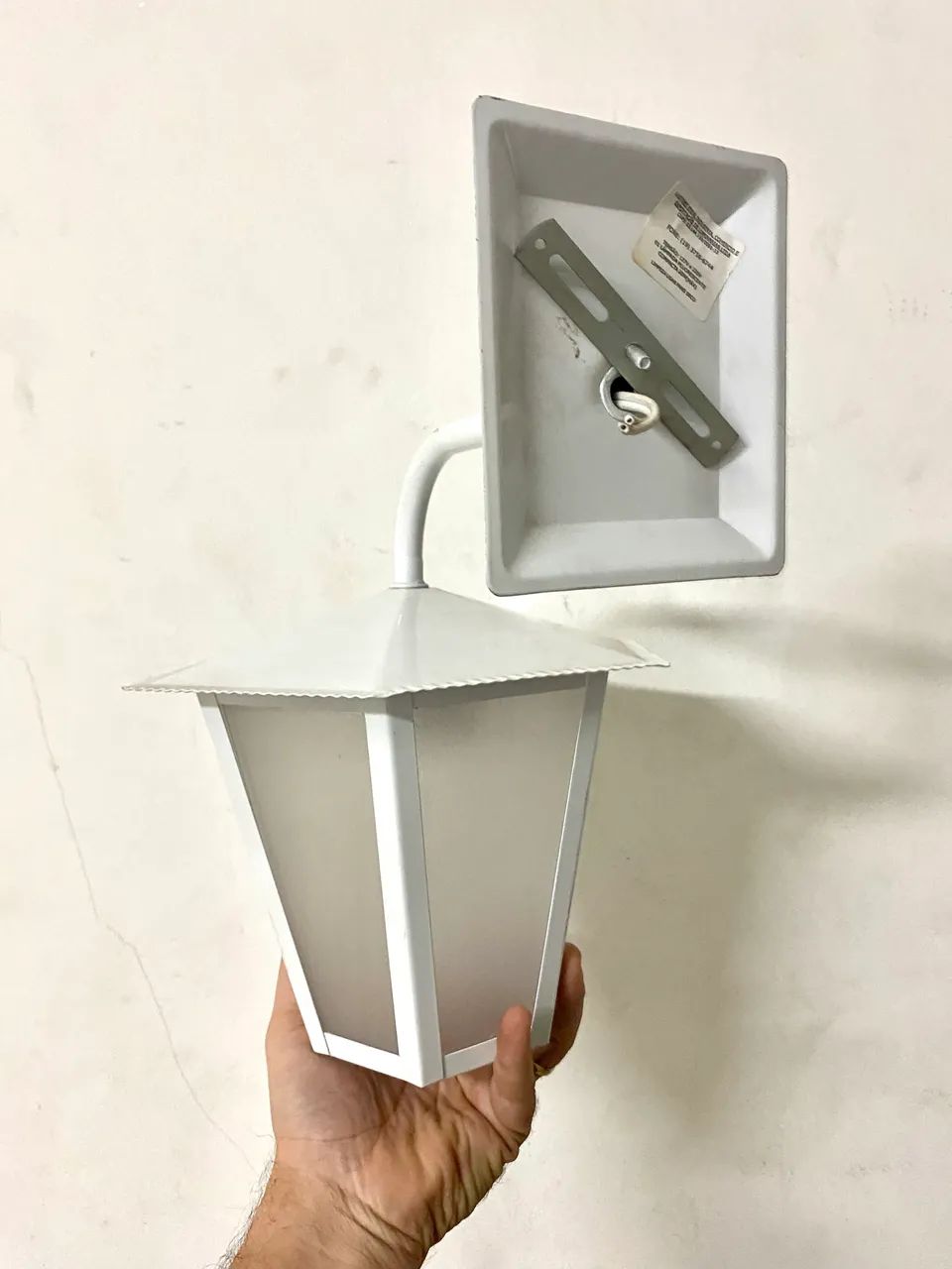 Arandela luminária parede colonial sextavada branca Ideal - Foto 3