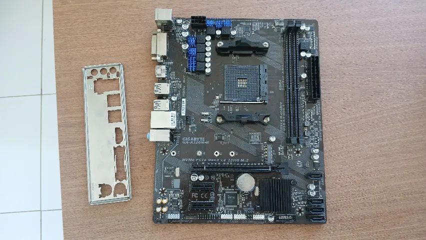 Placa Mãe Gigabyte A320M-H AM4