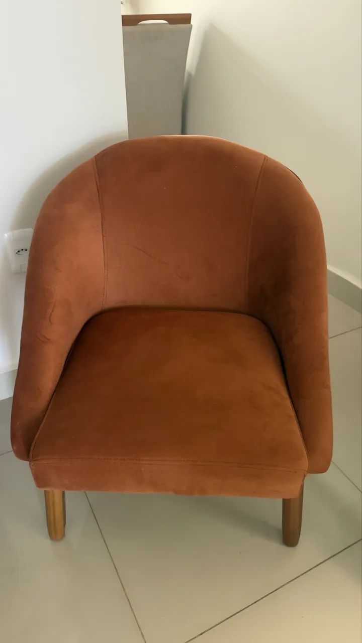 CONJUNTO DE POLTRONAS +PUFF - Foto 4