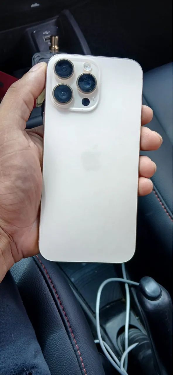 Iphone 16 pro max - Foto 5