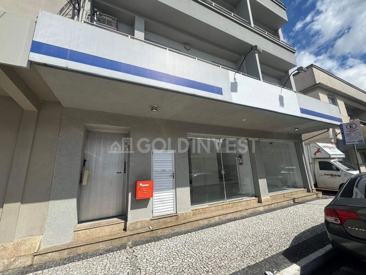 Sala comercial com 100m² no CENTRO de Brusque!!!