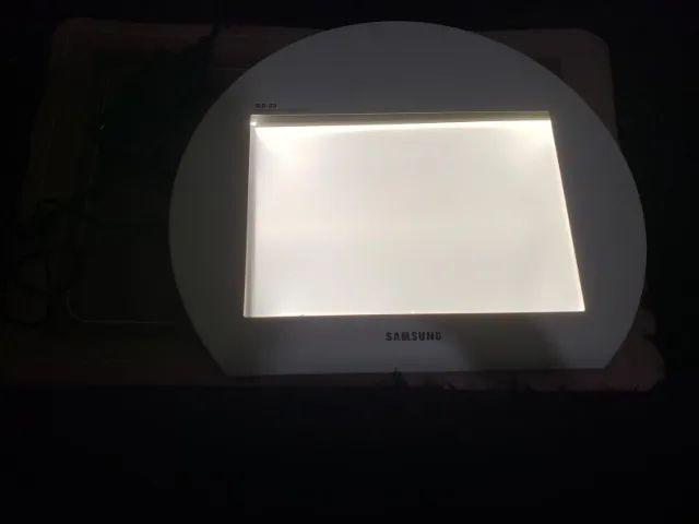 Apresentador digital SAMSUNG Light Box SLB-80