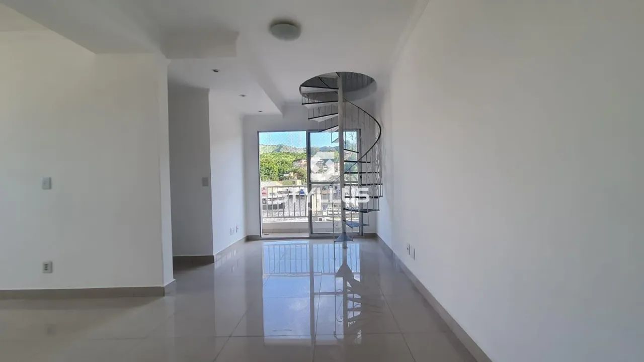 Cascadura | Cobertura 2 quartos, sendo 1 suite - Foto 3