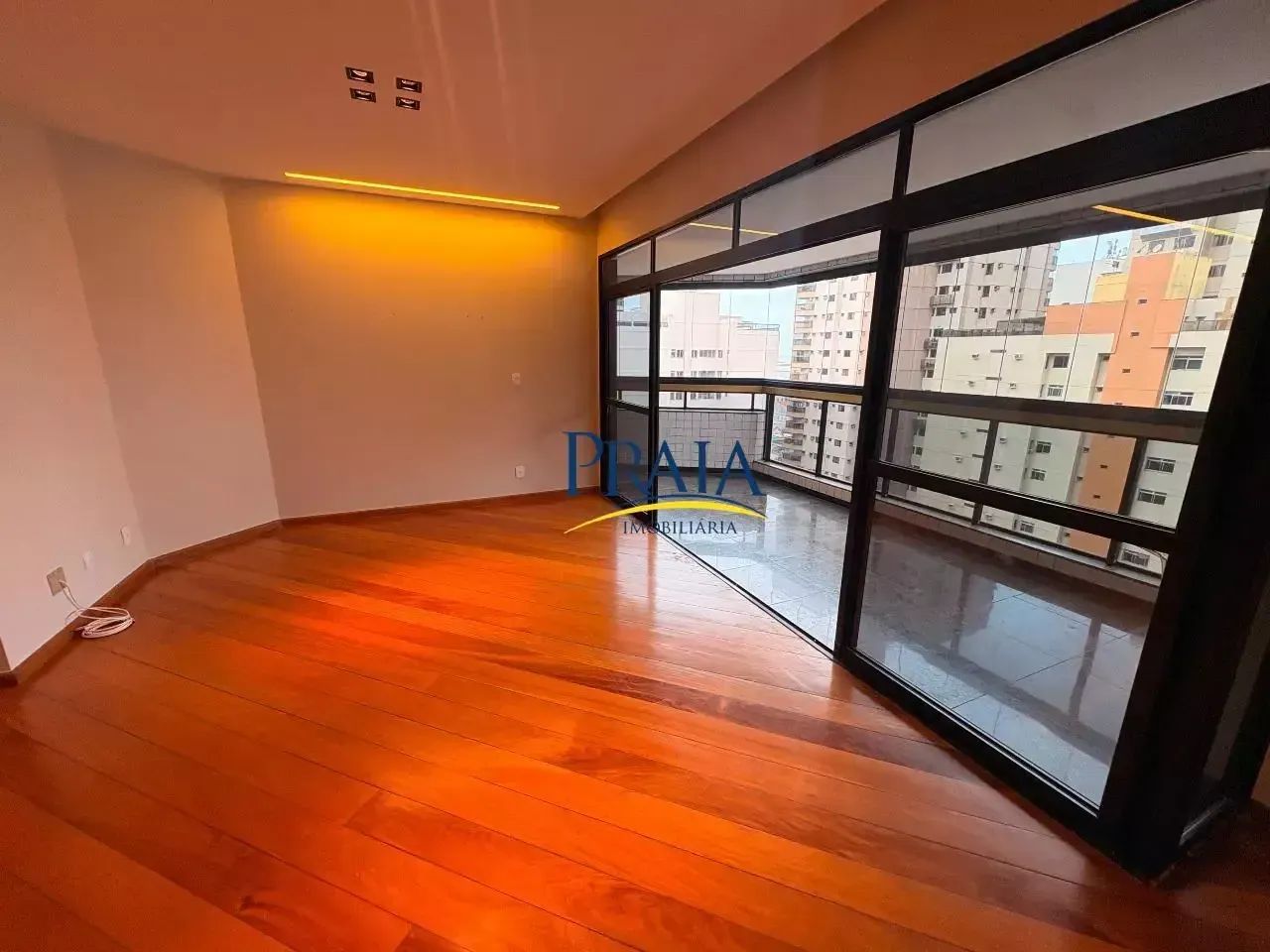 Apartamento com 4 Quartos para alugar, 300m² - Praia da Costa - Foto 4