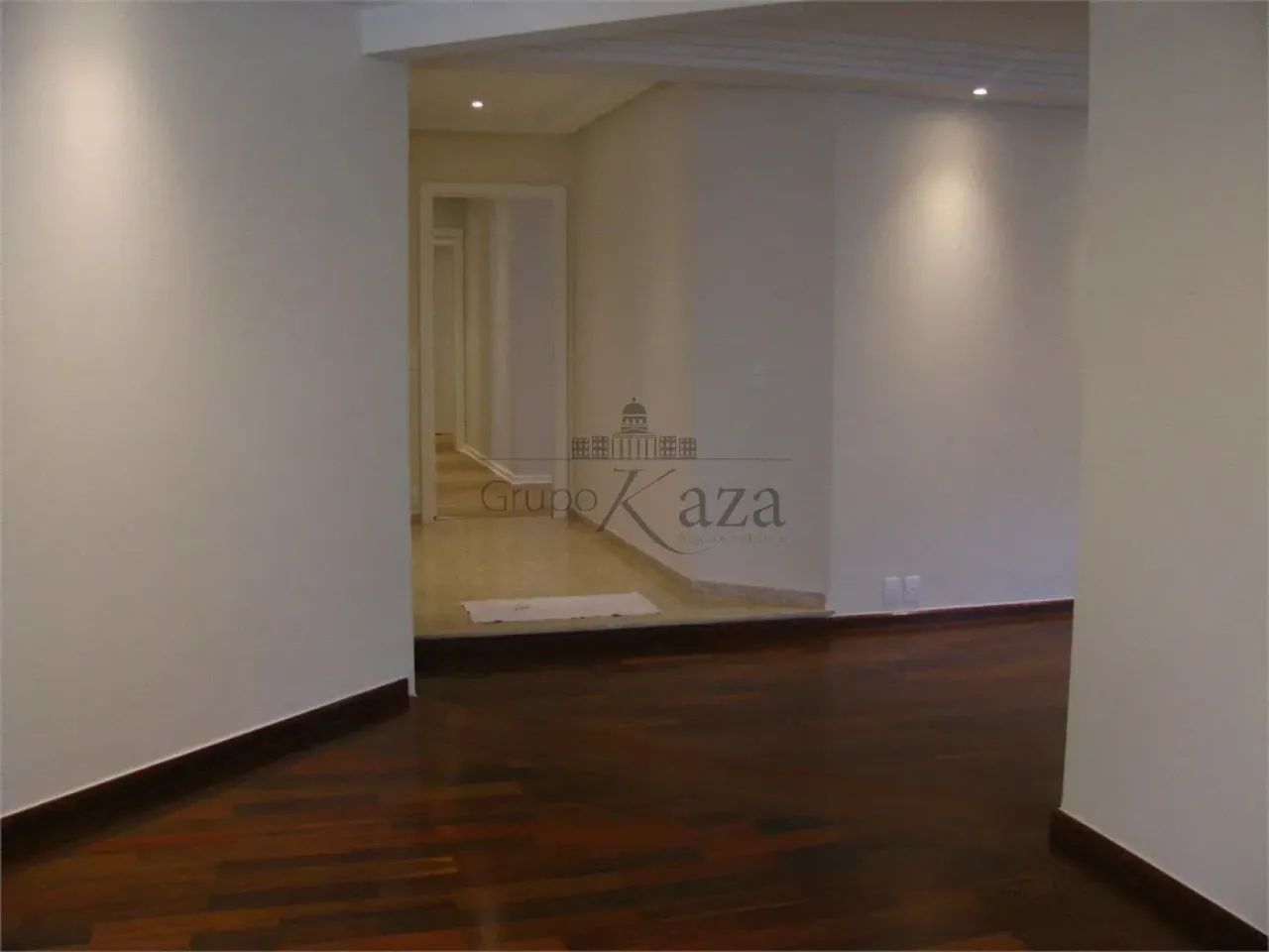 Apartamento - Vila Nova Conceição - 4 Dormitórios - 240m². - Foto 3
