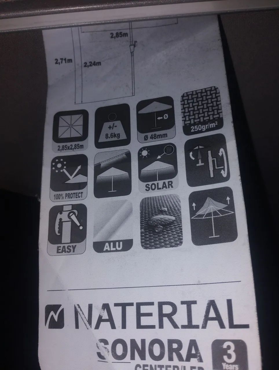 Ombrelone Central 2,71x2,85x2,85m em Alumínio Taupe Sonora LED Naterial - Foto 2