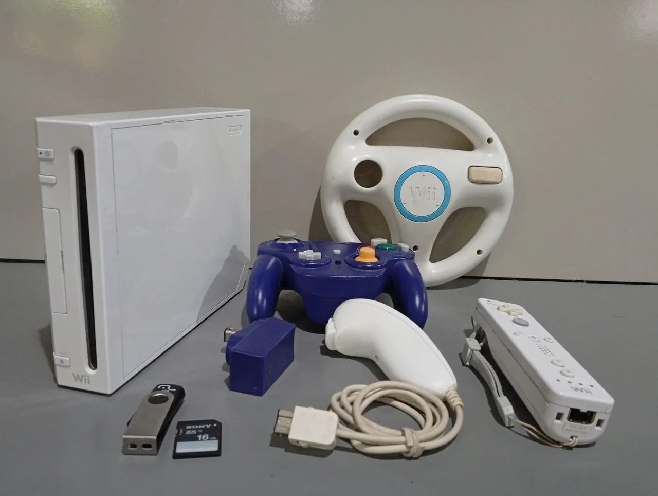 Wii com controle de GC - Foto 2