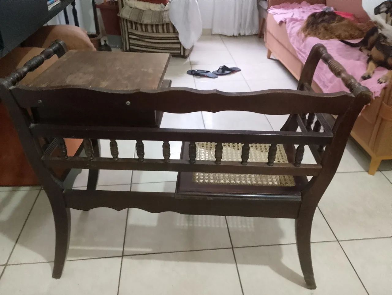 Vendo mesa em madeira  - Foto 2