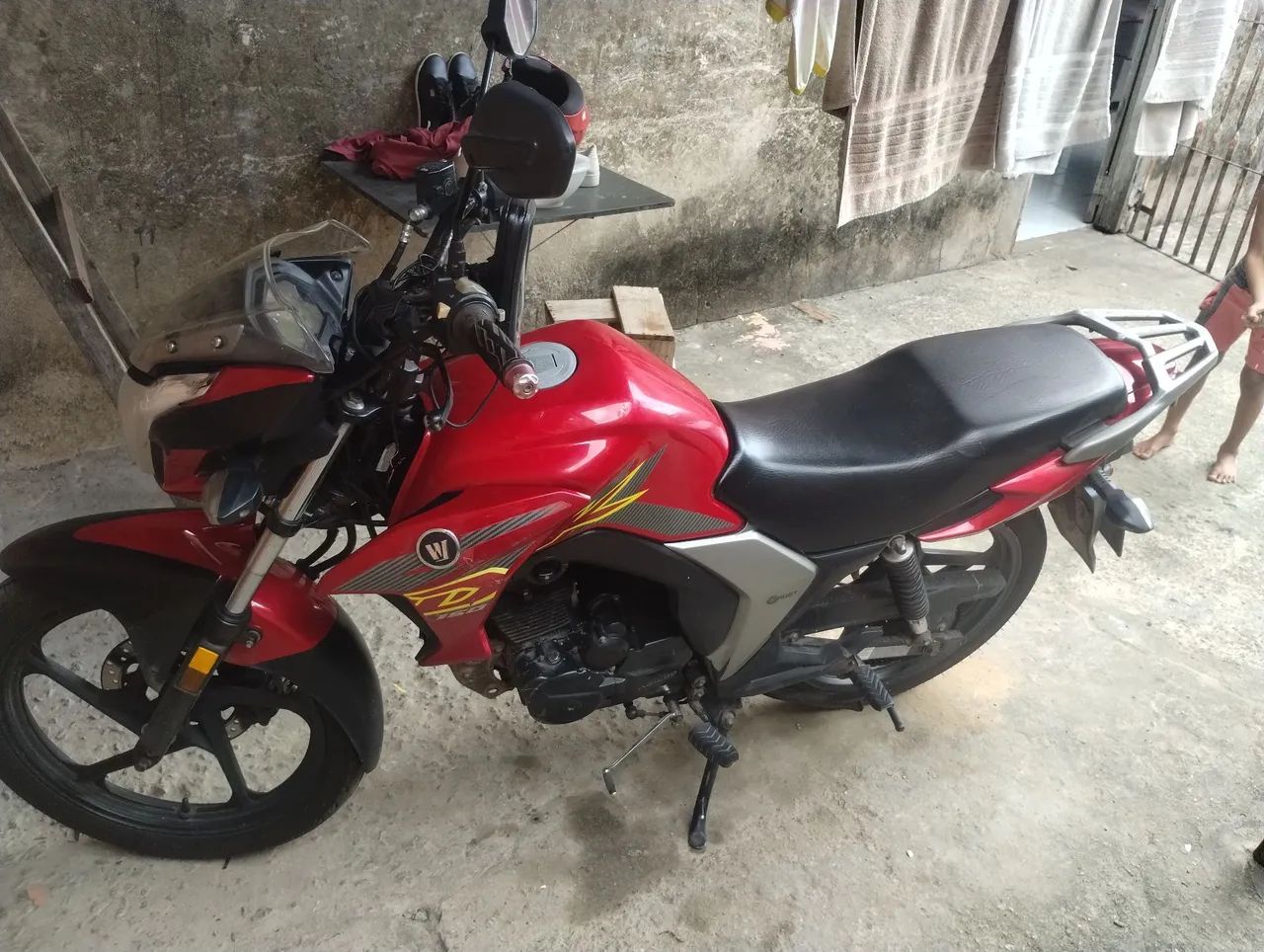 Suzuki 150 - Foto 2
