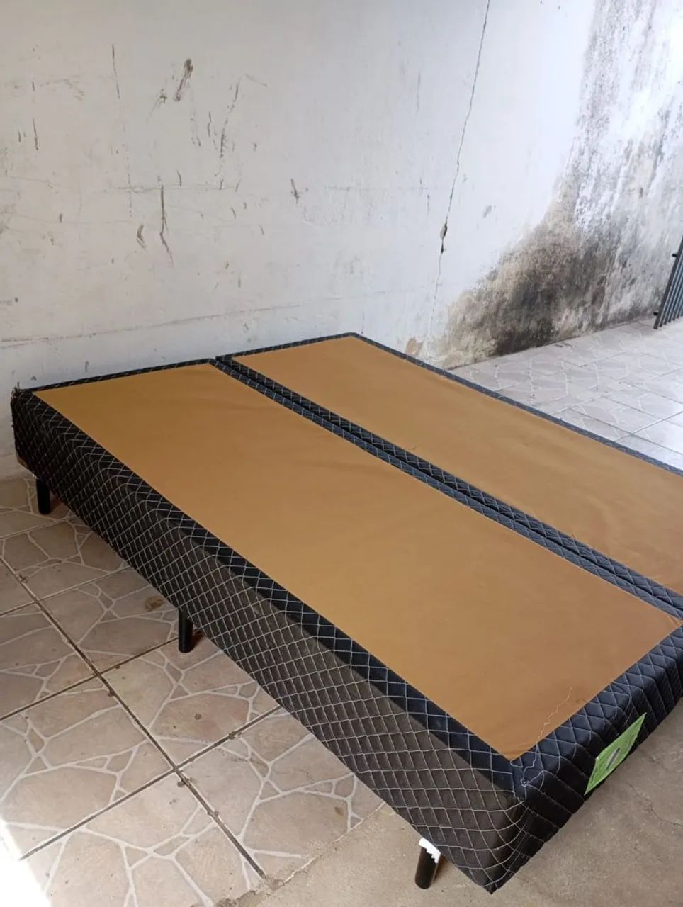 Base box Queen com marcas de uso  - Foto 5