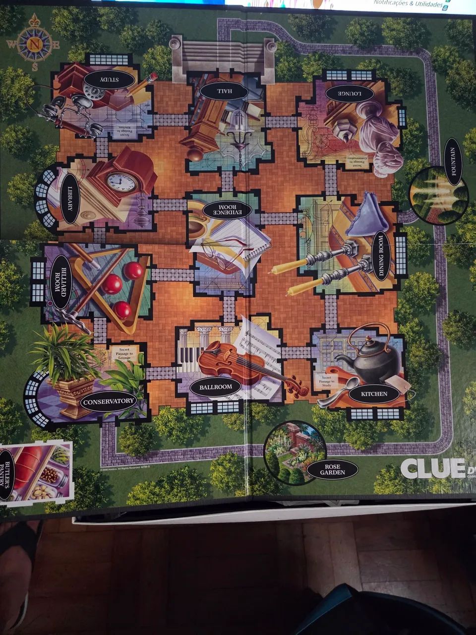 Jogo de Tabuleiro - CLUE DVD Game - Foto 2