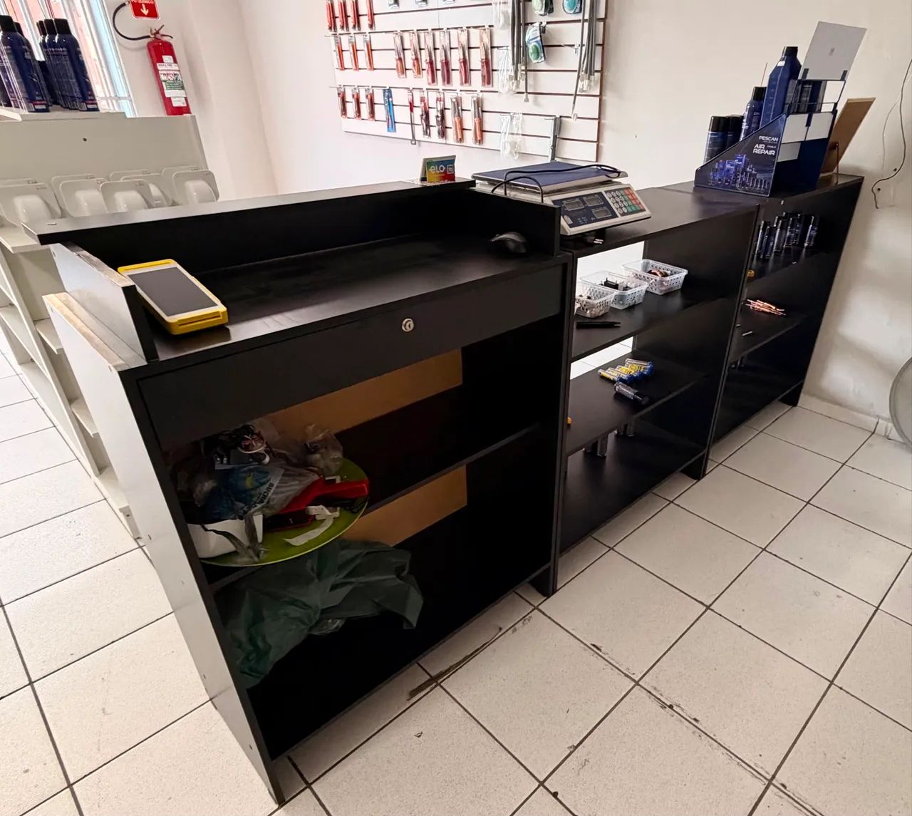 Balcão de Atendimento com Vitrine - 3 Módulos  - Foto 4