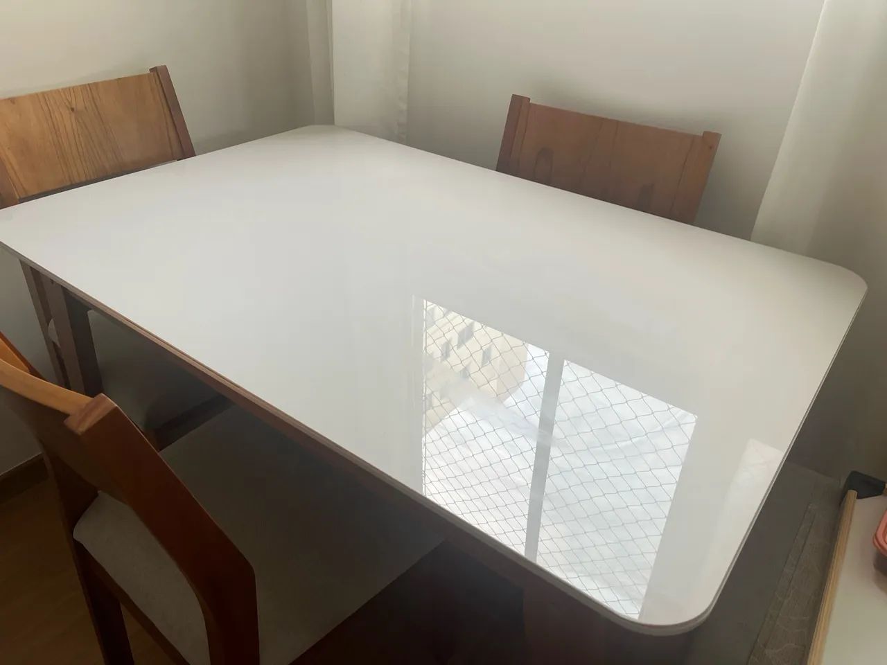 Mesa de jantar e cadeiras - Foto 2