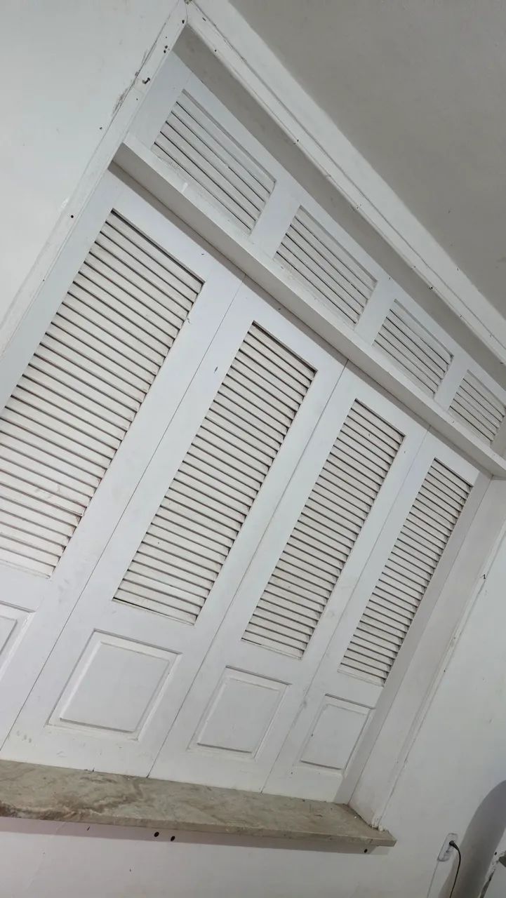 Large Window432209796541327363