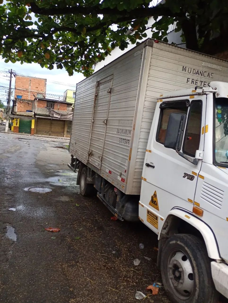 Caminhão 710 - Foto 2