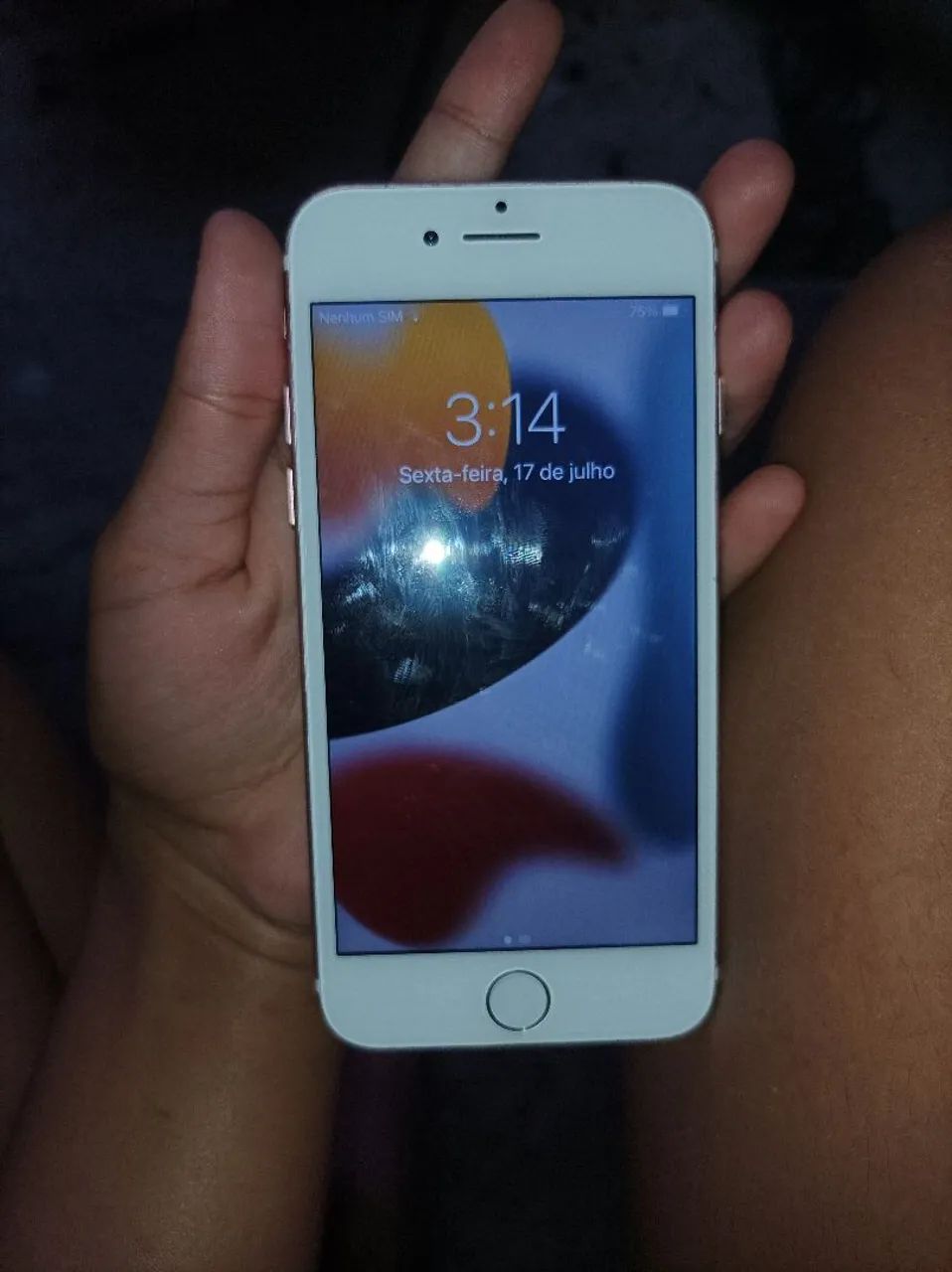 iPhone 7 128gb troco por um plus e dou 100 de volta  - Foto 5