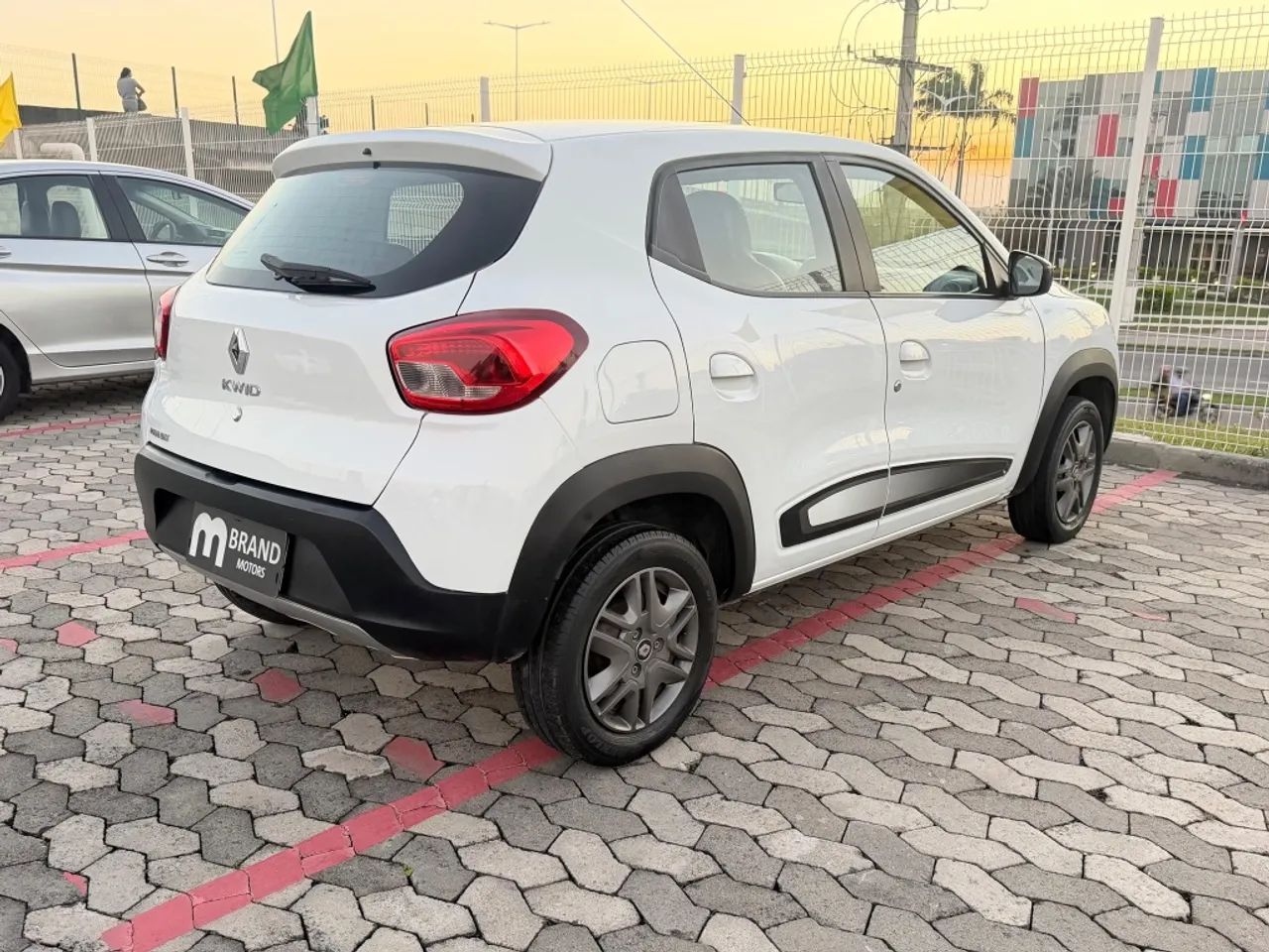 Renault Kwid 1.0 Intense 2020 - Foto 4