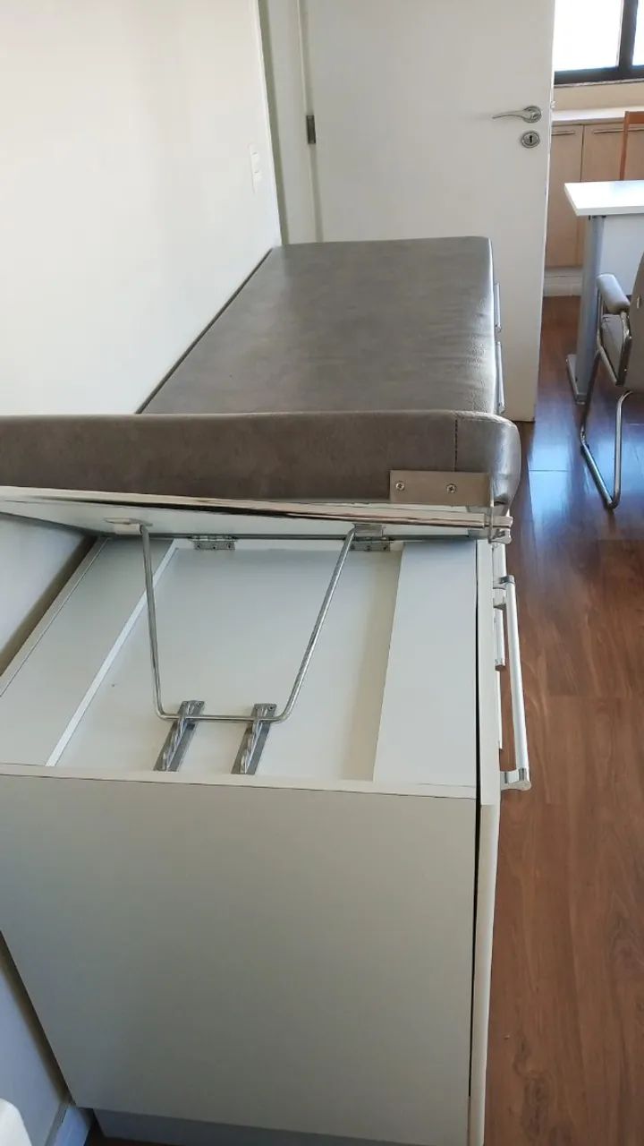 Divã Maca Clínica De Exame Com Balcão e Armário  - Foto 4