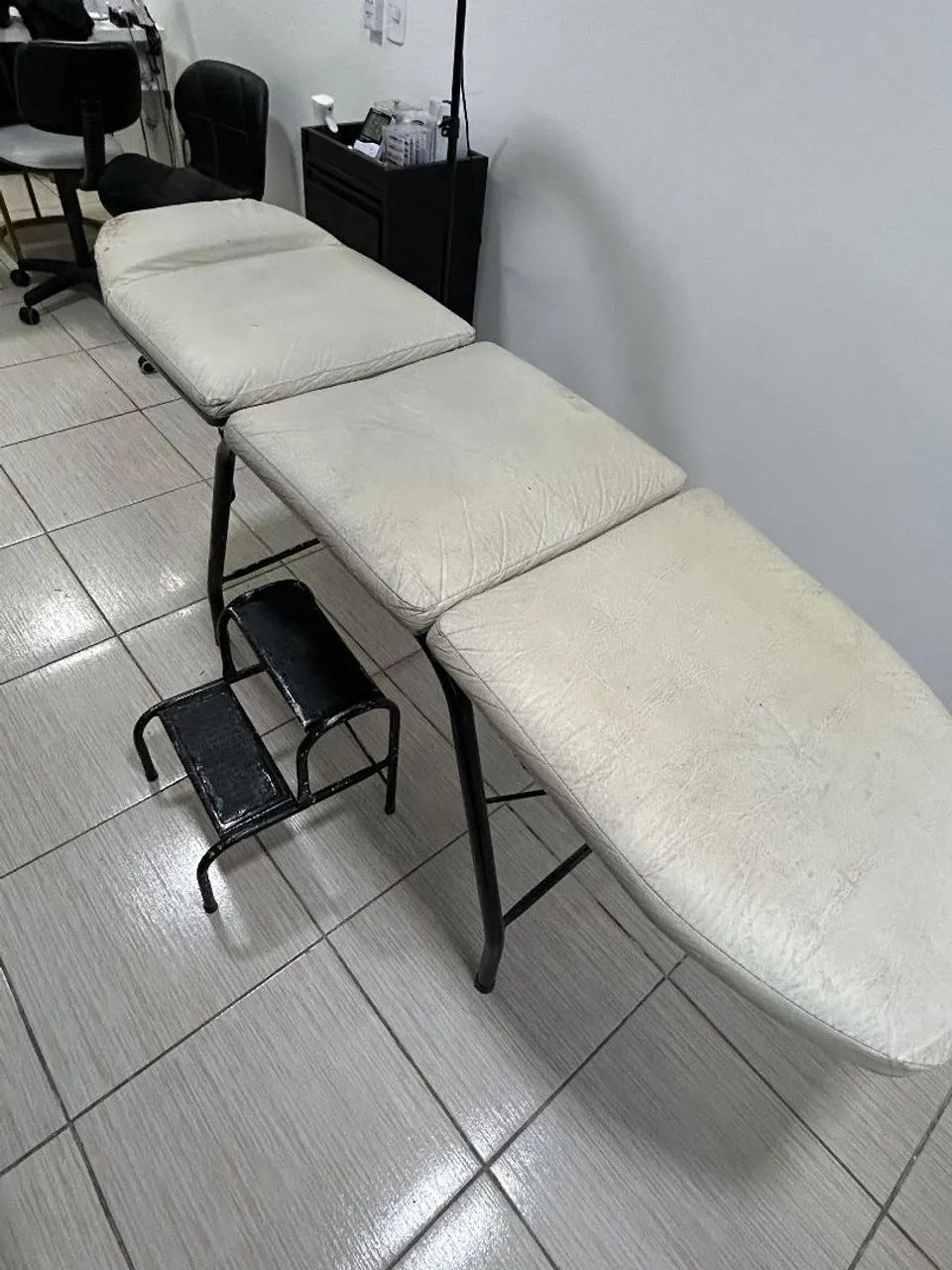 MACA de estética com escadinha 