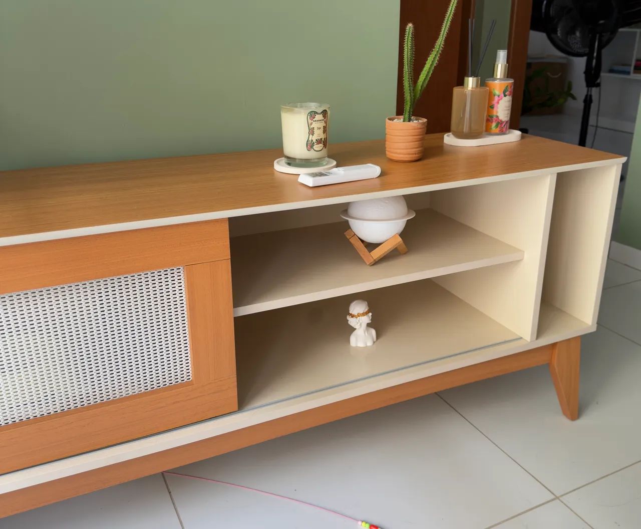 Vendo rack novo para tv, suporta até 50 polegadas  - Foto 2