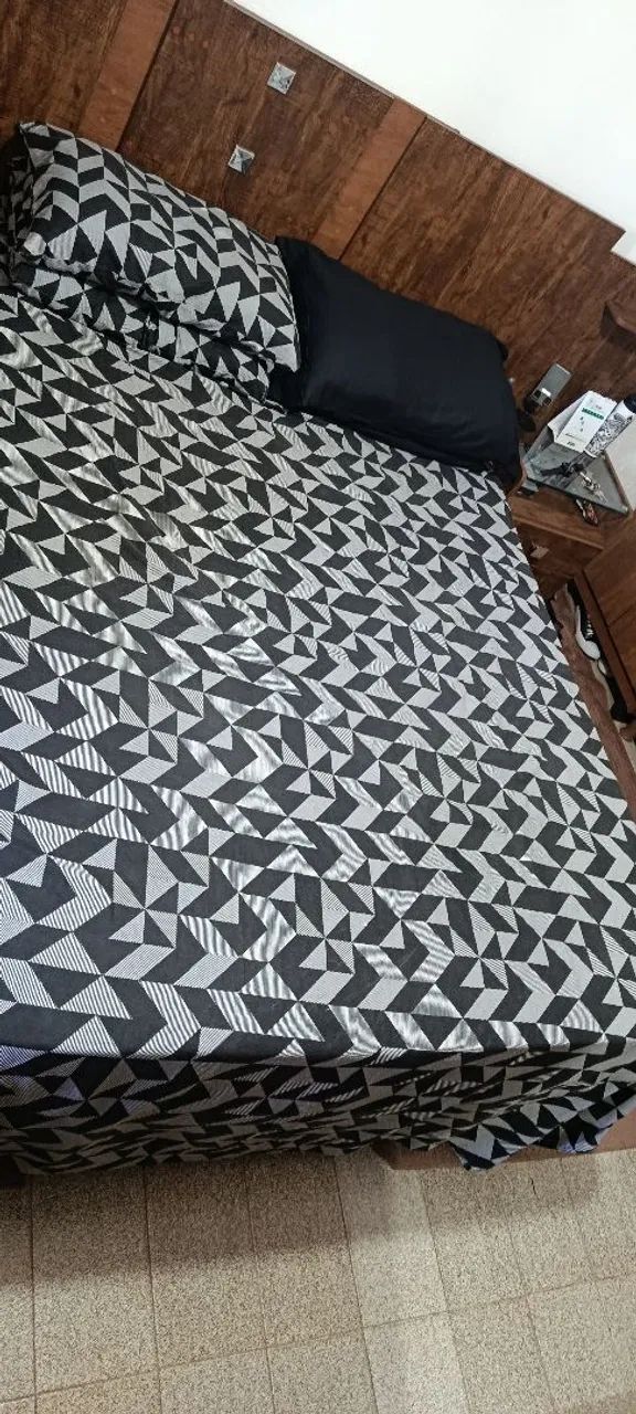 Cama de casal usada colchão D45, com base - Foto 2