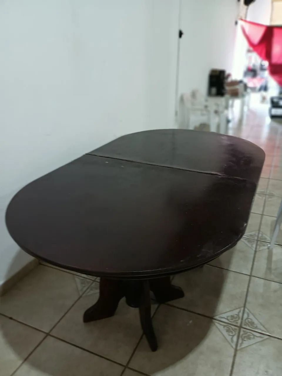 VENDO UMA MESA DEMJANTAR 8 LUGARES  - Foto 3