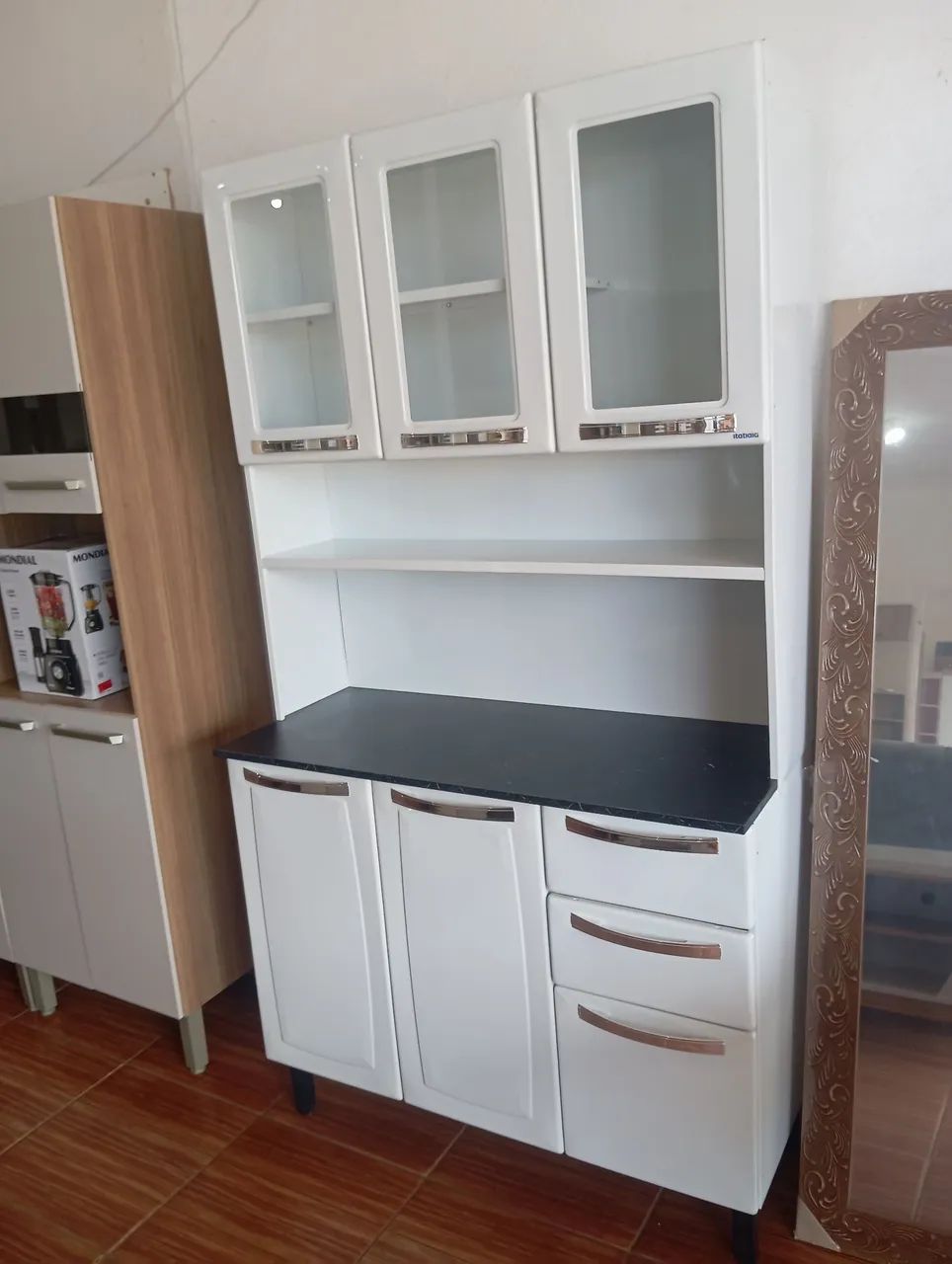 Armário Itatiaia novo em oferta 