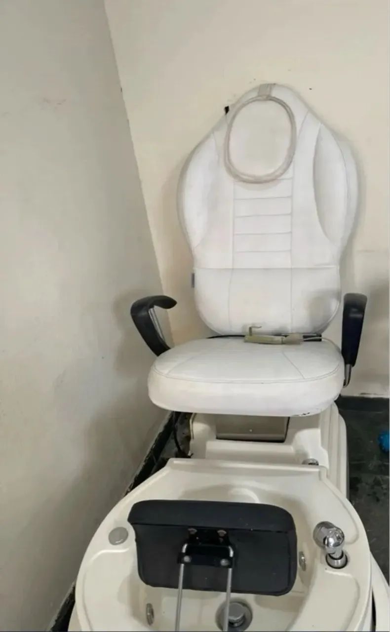 Cadeira Spa de Massagem - Pedicure e Salão de Beleza