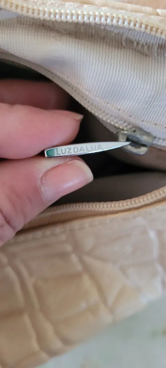 Bolsa Luz da Lua novíssima, Couro Legítimo, impecável - Foto 2