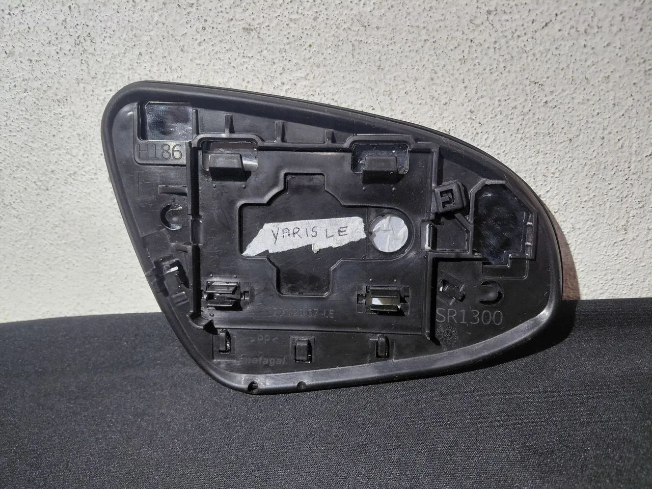 Vidro retrovisor Yaris esquerdo original  - Foto 4