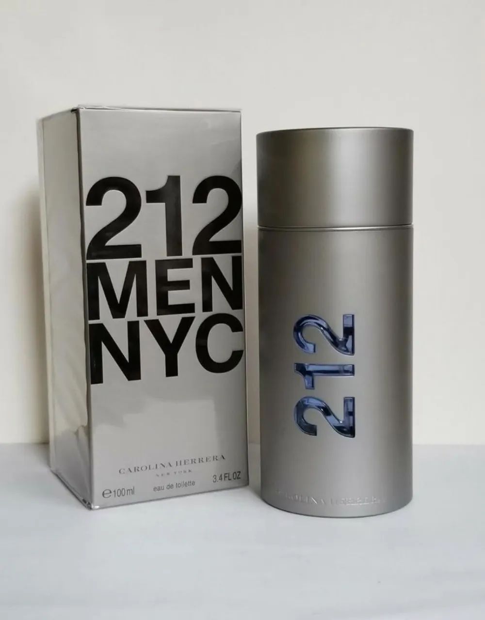 Perfume 212 Men NYC - Carolina Herrera* - 100ml  e 200 ml