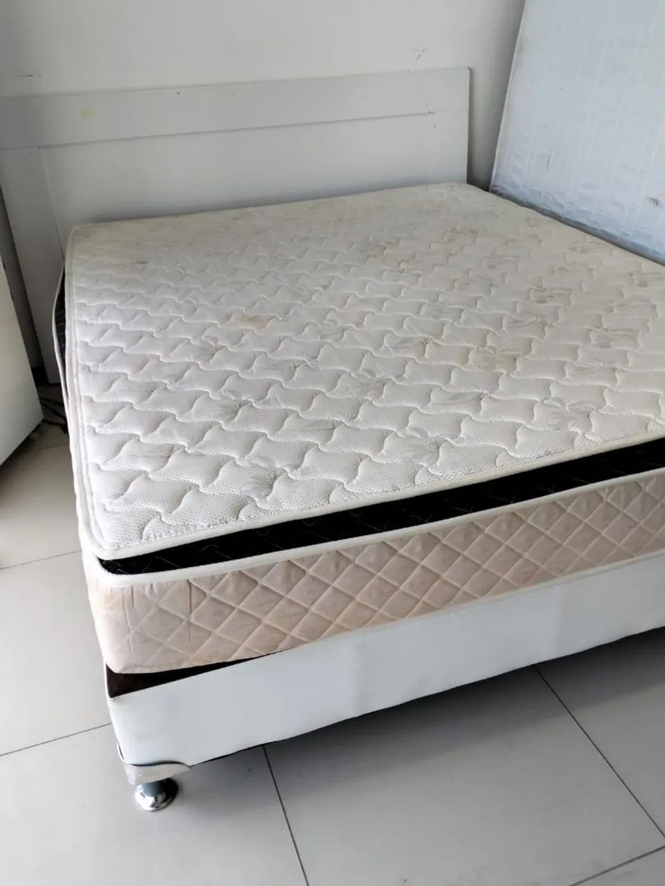 Cama queem size de casal ( $$ 700 ) * - Foto 2
