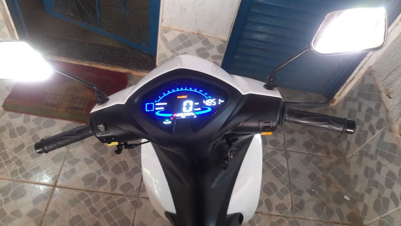 AVELOZ  AZ1  50 CC  DIGITAL  2025     - Foto 2