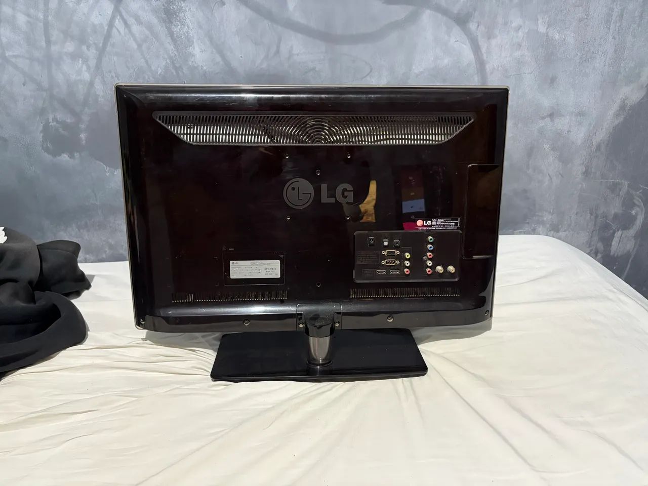 TV LG 26 ?LED HD - Modelo 26LV2500-LA - Foto 2