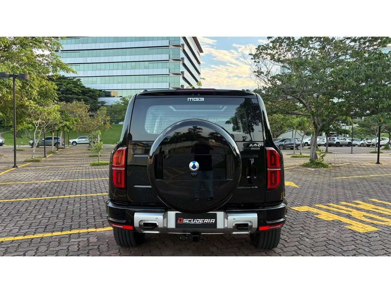 Denza B5 SUV híbrido plug-in, foto 7 de 16