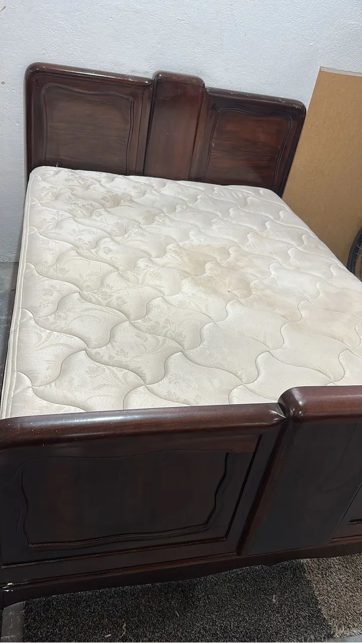 Cama de Madeira com Colchão de Molas - Foto 4