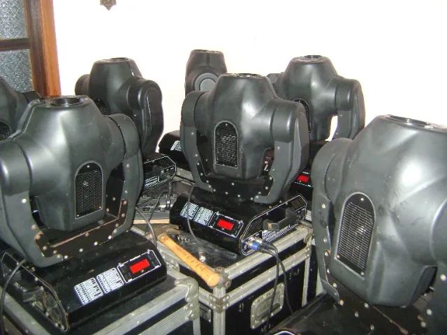 moving heads 250w , vendo ou troco . https://linktr.ee/pimentasonorizacao - Foto 5
