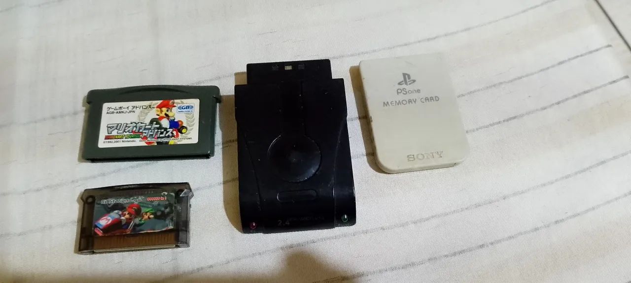 Vendo, memory card, receptor de guitarra play 2, mini cartucho Mario kart, cartucho lightg