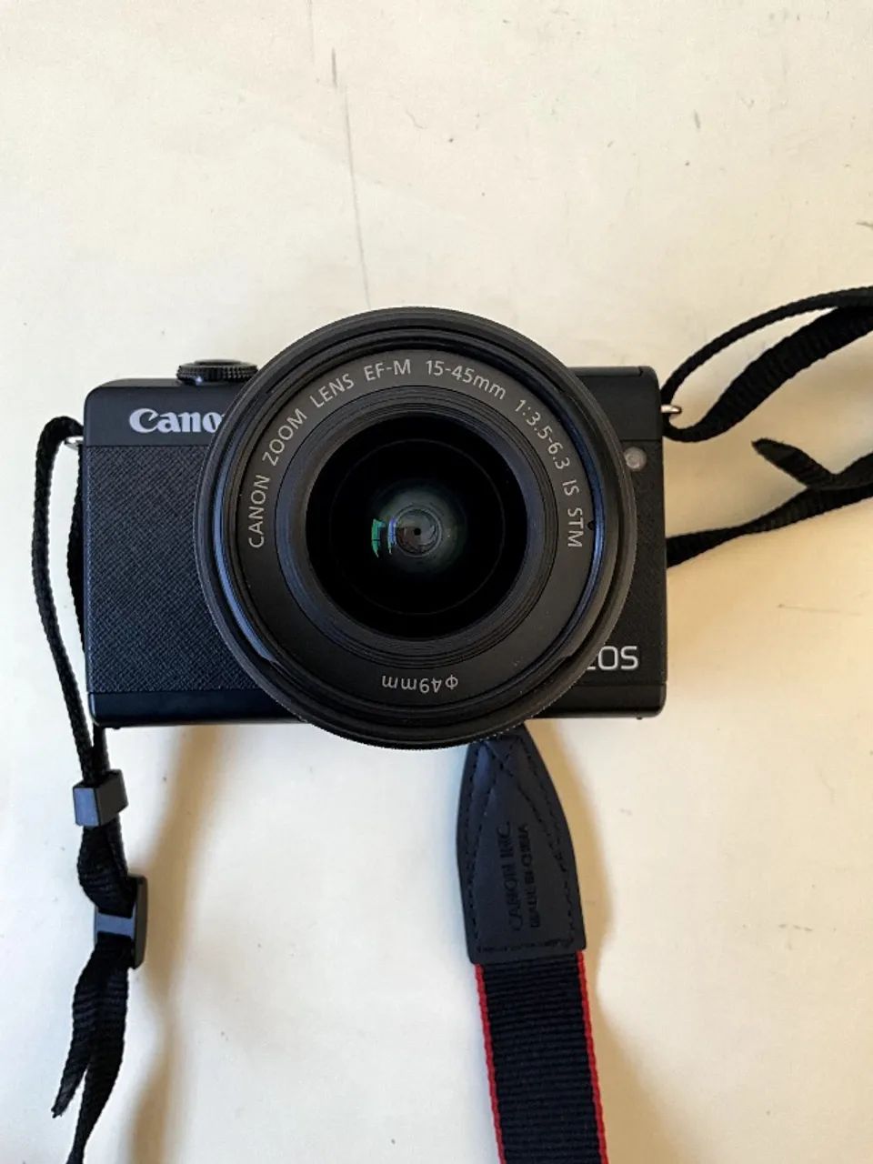 Camera Canon M200