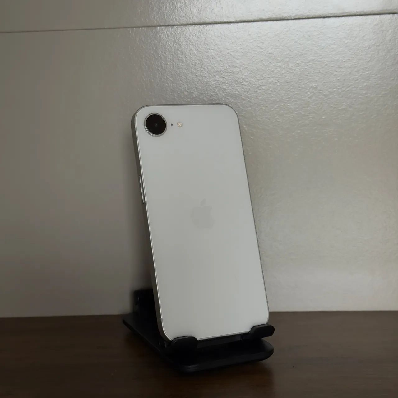 iPhone 16E - Foto 3
