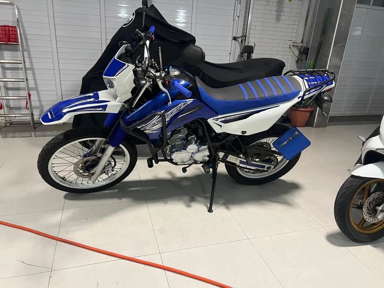 XTZ 250 -LANDER  - Foto 2